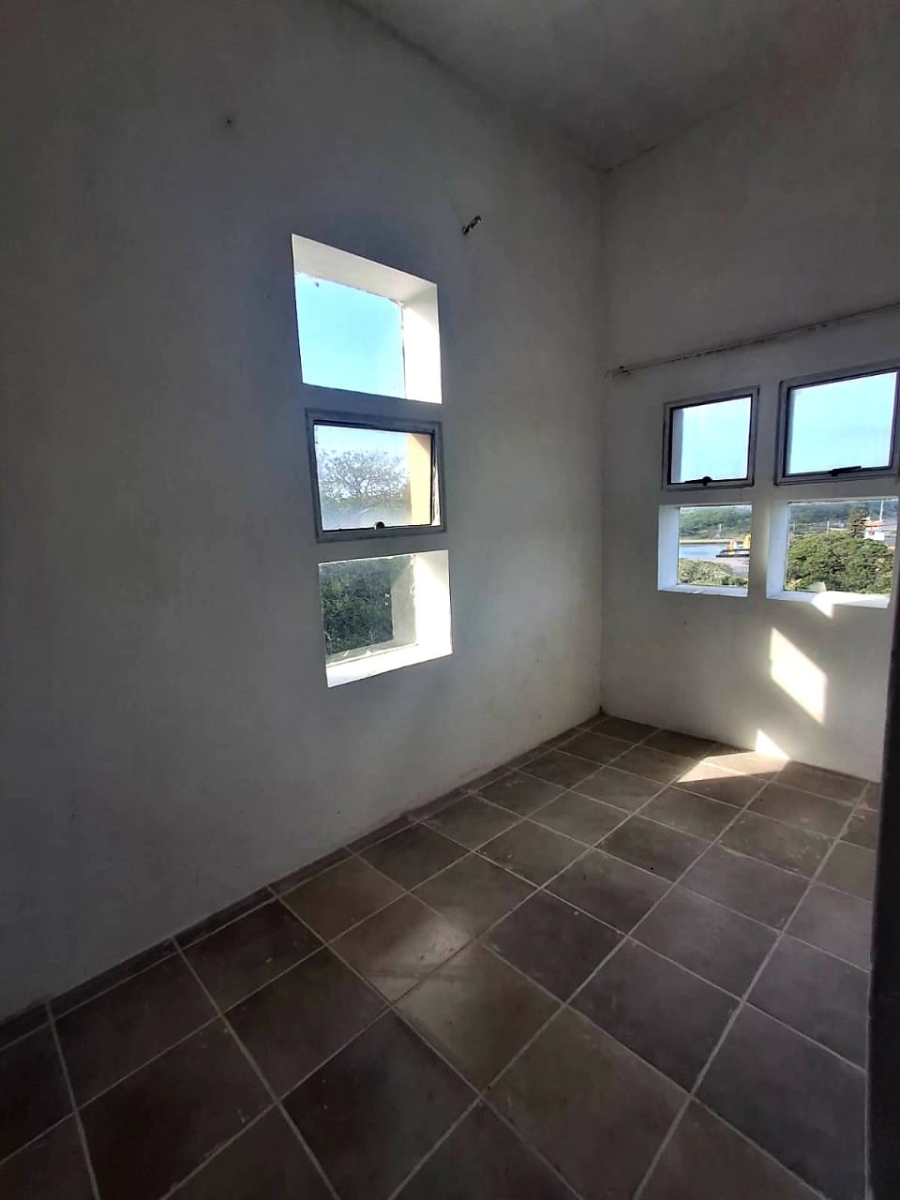 1 Bedroom Property for Sale in Quigney Eastern Cape